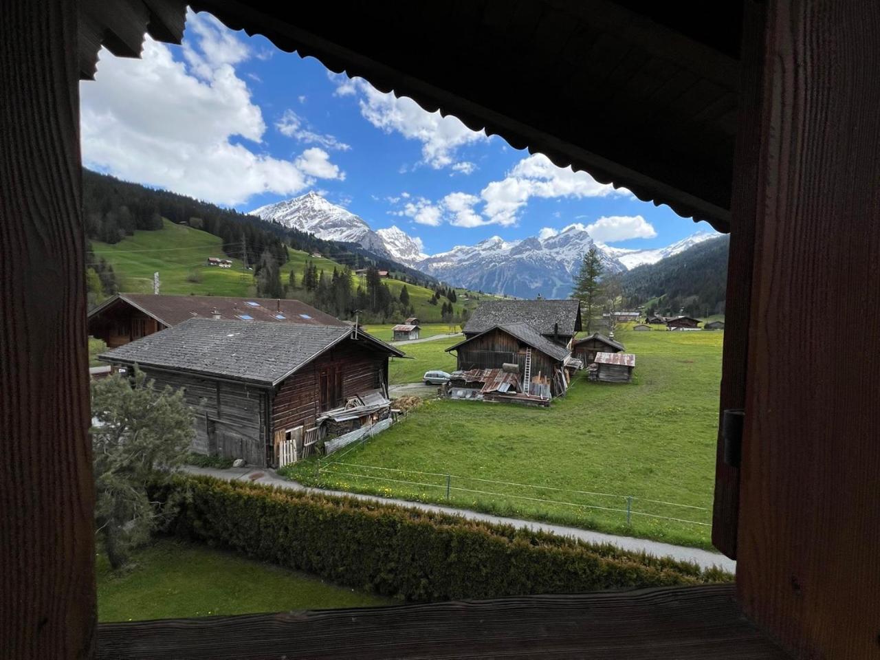 Beautiful Apartment With Stunning View Gsteig Bagian luar foto