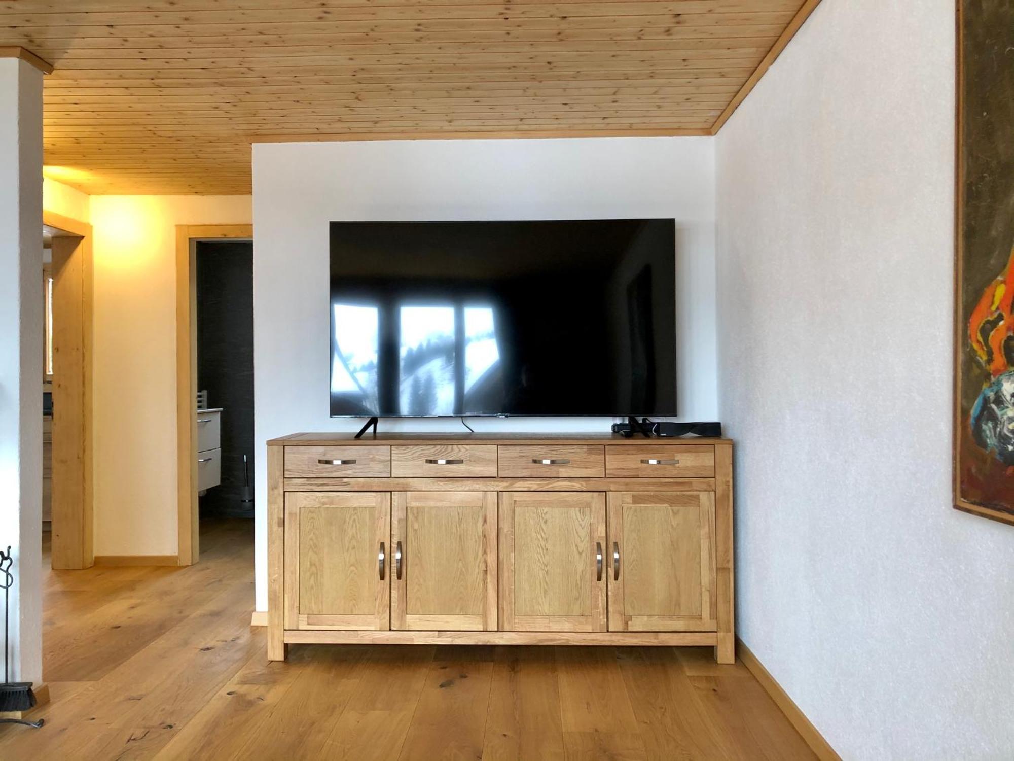Beautiful Apartment With Stunning View Gsteig Bagian luar foto
