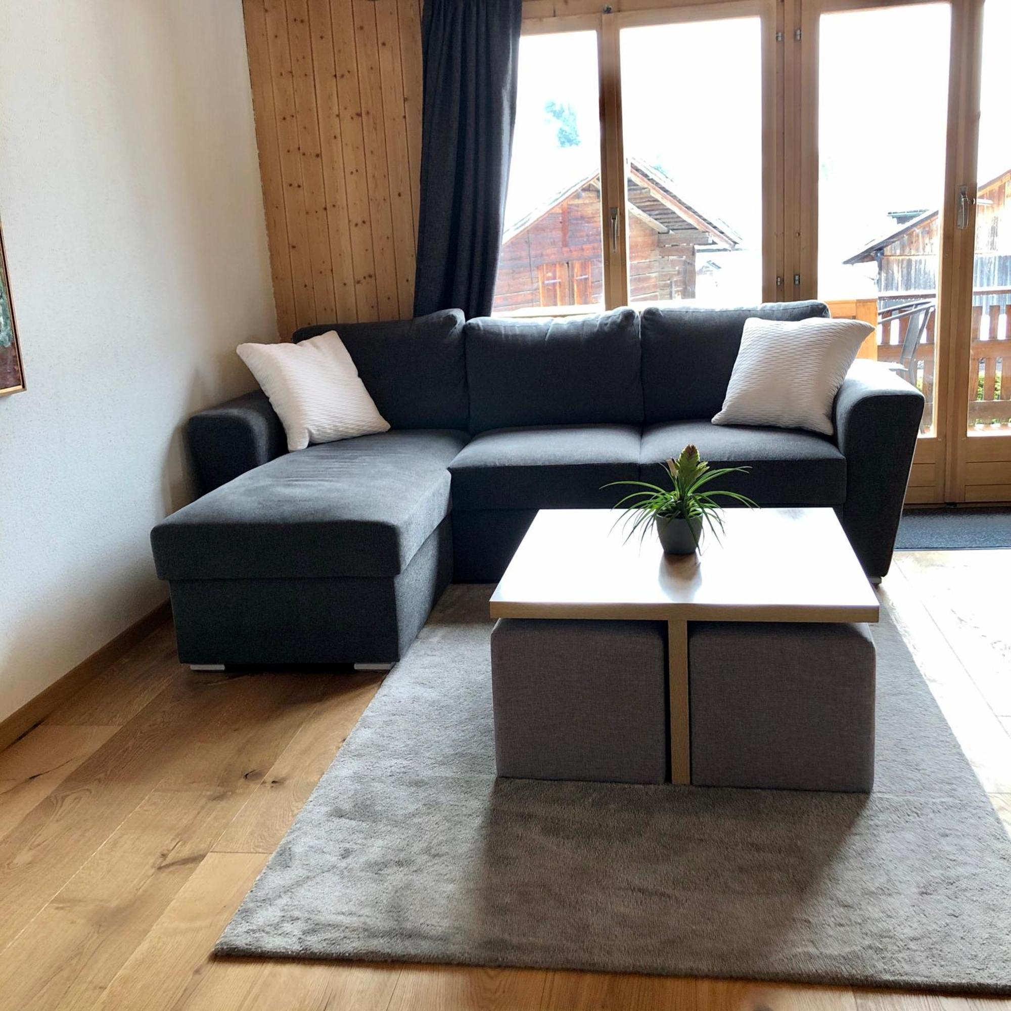 Beautiful Apartment With Stunning View Gsteig Bagian luar foto